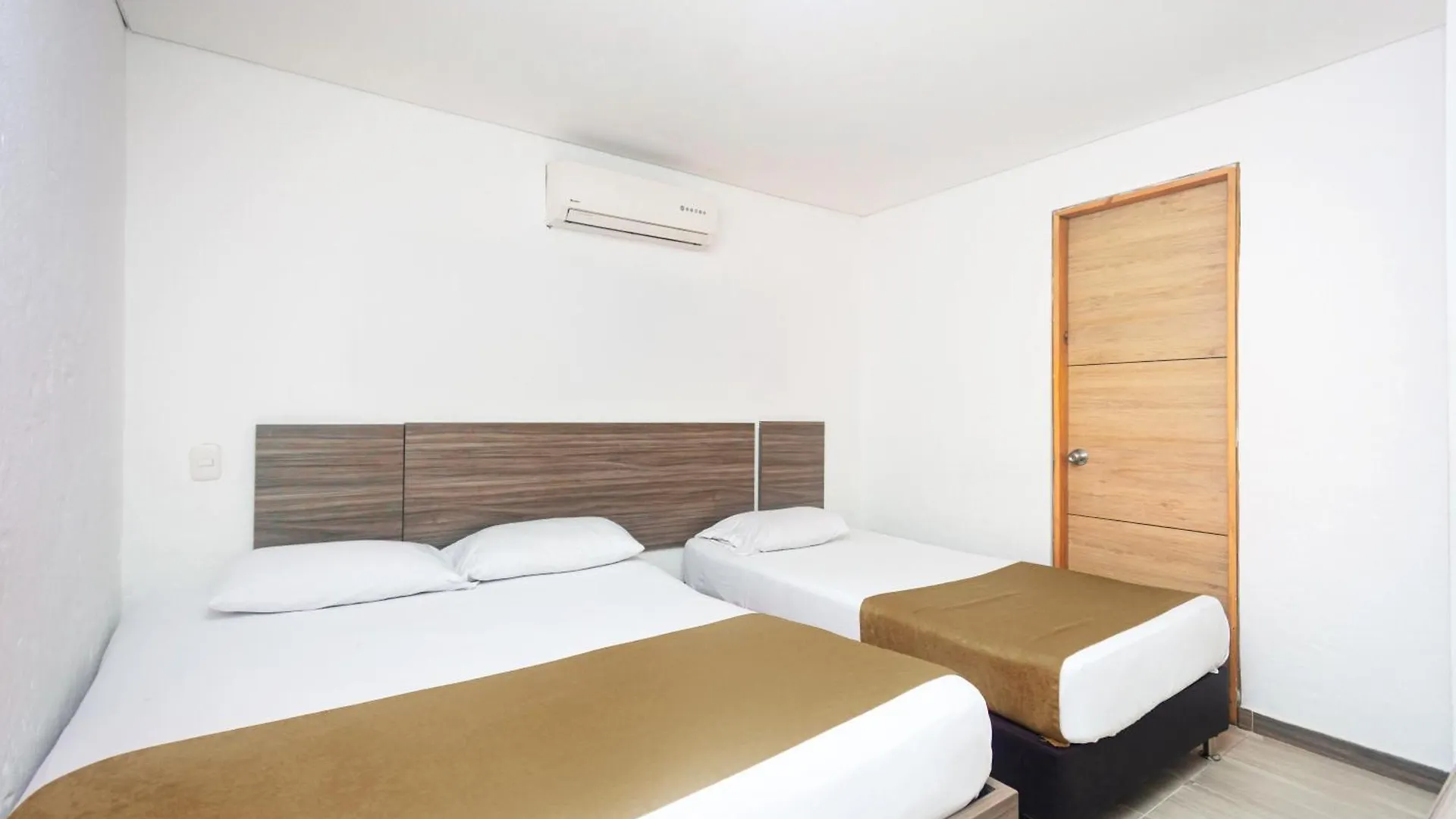 Novus Laureles Hotel Medellin 3*,