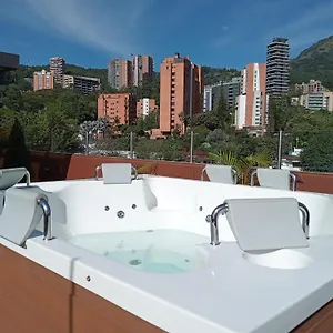 Lomas 10 By Dico **** Medellín